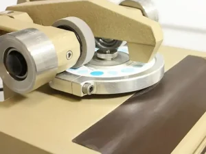 Méthode étape par étape du test d'abrasion Taber